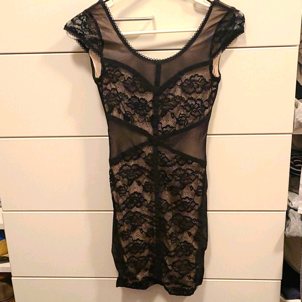 HM Lace Bodycon dress! Black. Small / 4